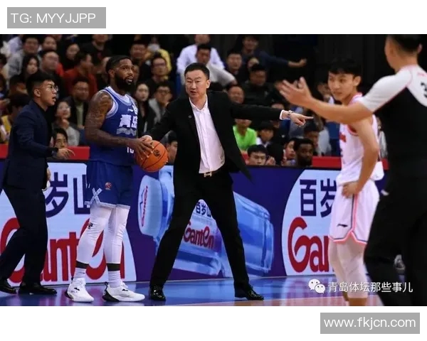 青岛队客场战胜吉林队杨瀚森砍下24分16篮板鲍威尔贡献双双助力胜利